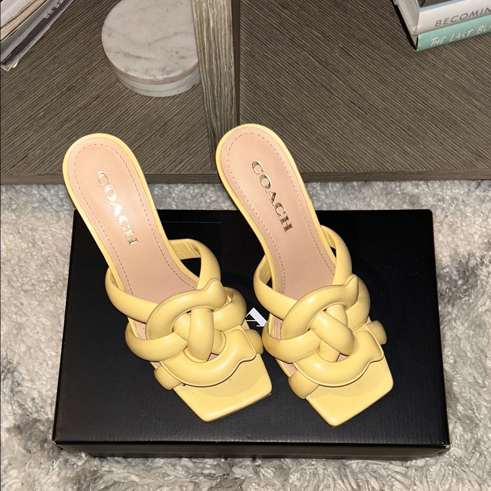 Coach Women's Yellow Knot Heels